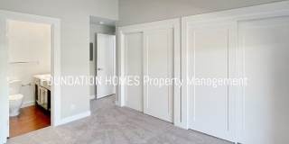 VIDEO - Live off a Marina - High-End Finishes - Balcony - FOUNDATION Gallery 5