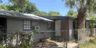 1036 Hawthorne Dr Gallery 1