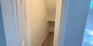 Newly Painted Germantown Home Minutes Away From Thornwood Market Row. Pets Are Welcome With Owner's Approval, Fees Will Apply. Gallery 17