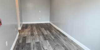 700-8 N MARSHALL Street Gallery 22