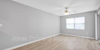 305 U Country Club Drive NE Gallery 11