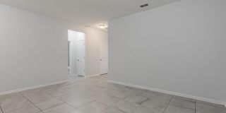 1492 AUTUMN PINES Drive Gallery 7