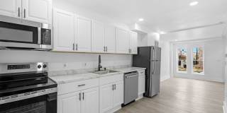 GORGEOUS end unit in Baltimore! 3 Bedrooms 3 Bathrooms Plus a Rec Room! GORGEOUS end unit in Baltimore! 3 Bedrooms 3 Bathrooms Plus a Rec Room! Gallery 1