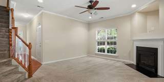 Beautiful  3 bedroom Townhome Living in Apex, NC Gallery 8