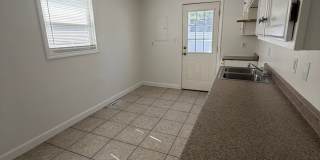 Cozy 2 bedroom Ranch in Warren Gallery 3