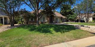 FOR LEASE!! Great location! Gallery 3