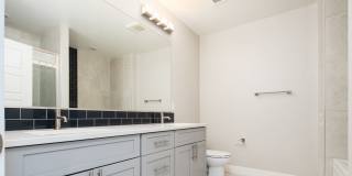 Modern 3 bed / 4 bath, 3 story townhome! Gallery 24