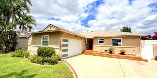 Fantastic 3 bed - 2 bath Home with backyard in North Hills Gallery 1