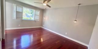 Charming 4 Bedroom Residence with Expansive Yard Gallery 15