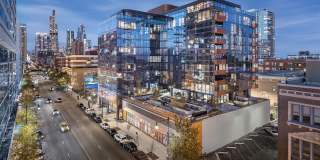 Nevéseno Gallery 111