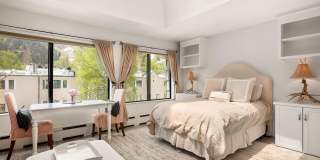 725 E Main Street unit: #305 Gallery 3