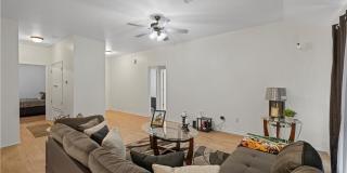 860 N Lacy Dr Gallery 3