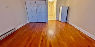 2528 Christian St Gallery 20