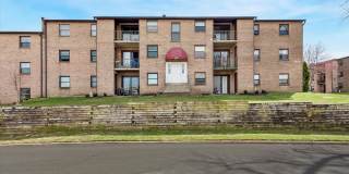 Recently Renovated 2BR Condo in Sought-After Goshen Valley Gallery 1