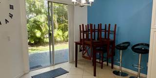 Cozy 3/2.5 Townhome in Convenient Location Gallery 7