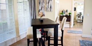 Estate Villas at Krum Gallery 44