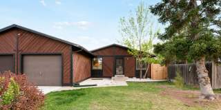 4BD, 2BA Arvada Half-Duplex with 1-Car Garage and Back Yard Gallery 1