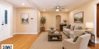 4948 Petit Avenue Gallery 3