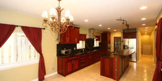Large 4 bedroom, 3 bath, 4+ parking, gated single family house in Kalihi Gallery 3