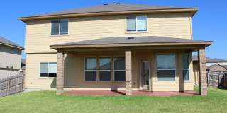 Over 3000 square feet with 3 car garage! Gallery 41
