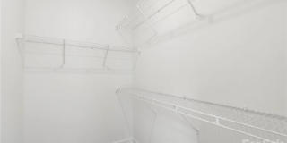 5014 Nimes Road Gallery 8