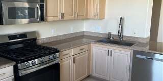 2446 Watermarke Gallery 6