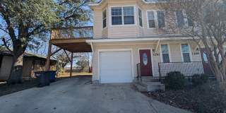 Large Deck off Living Room / Fridge Included /Located Between Gruene  Downtown New Braunfels /CISD Gallery 1