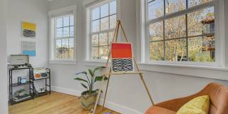 Wonderful House with Huge Deck in an Amazing Location Gallery 36