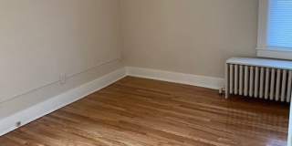 826 Chestnut Street Gallery 8