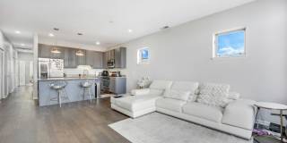 947 West 14th Pl. Gallery 7