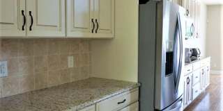 Orchard Hills 6 bed / 3.5 Bath - Partially Furniushed Gallery 14