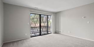 Chalet Villa Apartments Gallery 11