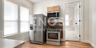 Available August 1st 2 Bedroom 1 Bath Apartment in Minneapolis Gallery 3