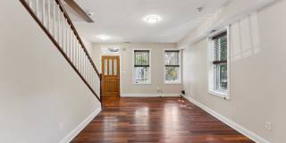 3 Level Semi-Detached Row Home in Columbia Heights Gallery 9