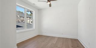 10365 Waters Road Gallery 52