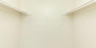 Carlyle Square Apartment Homes Gallery 22