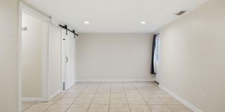 204 LIVINGSTON Court Gallery 31