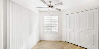 Meadow Glen Apartments Gallery 22