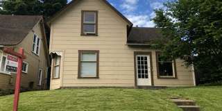 Single Family home located in the York Neighborhood Single Family home located in the York Neighborhood Gallery 1