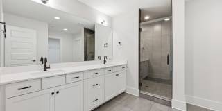 2957 Ross Avenue Gallery 19