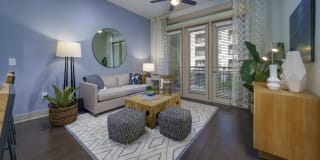 Gateway Chastain Gallery 78