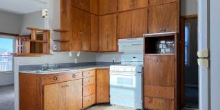 2 Bedroom Home in a Quiet East End Location Gallery 1