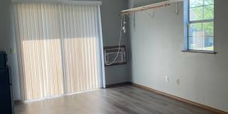 Walk-In King Suite at Fall Creek Resort, Branson MO Gallery 1