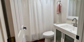 Beautiful 3/2 in Desirable Kensington Gardens Gallery 19