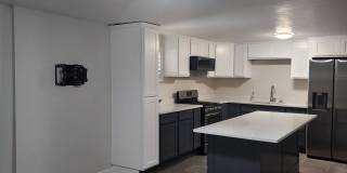 2626 Grant Avenue Gallery 7