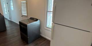 Newly Renovated 1 Bedroom Apartment! Gallery 11