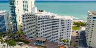 5005 Collins Ave Gallery 29