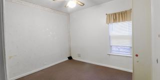 1643 Lurting Avenue NW Gallery 2