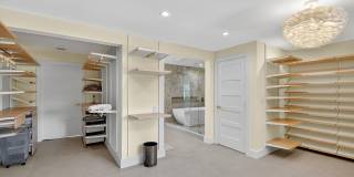 2900 Greenbriar Boulevard Gallery 22