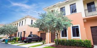 2412 Venetian Way Gallery 27